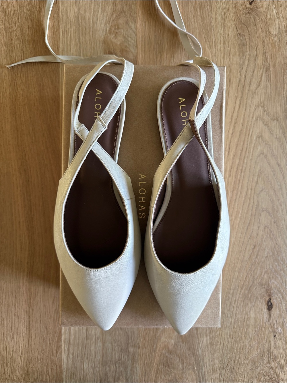 ALOHAS Ribbon Cream Pointed-Toe Lace-Up Slingback Flats (US 9, EUR 40) - Picture 2 of 8